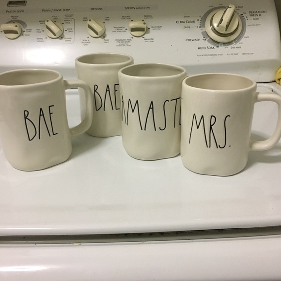 rae dunn Other - Set of 4 Rae Dunn Mug Set